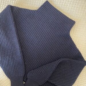 Aritzia sweater